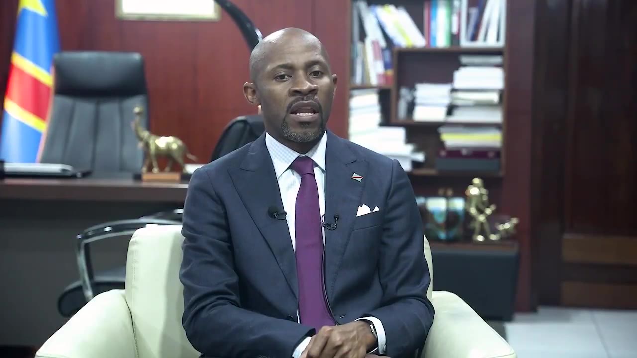 Patrick Muyaya contre l’invitation de la fondation Mbeki